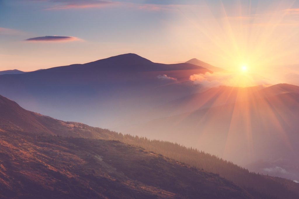 Beautiful,Landscape,In,The,Mountains,At,Sunrise.,View,Of,Foggy